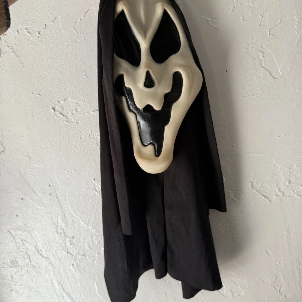 Vintage 90s Glow in the‎ Dark Scream Ghost Face Mask Costume Halloween Mens